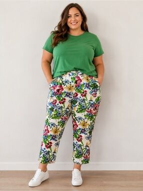 Jessica White Floral Capri Pants with Multi-Color Blooms‎